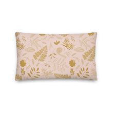 Load image into Gallery viewer, FERNDALE throw pillow in blush